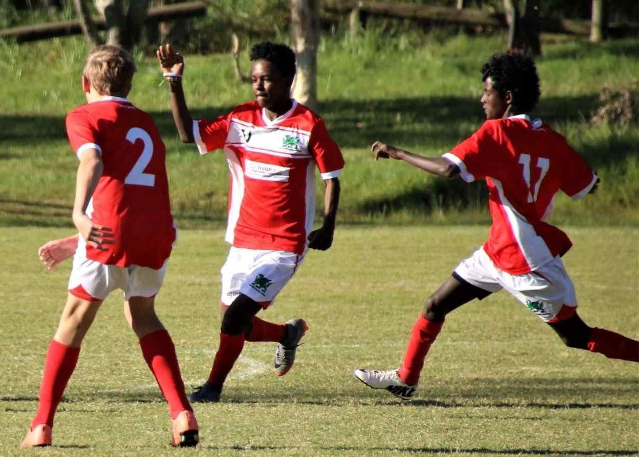 Pushing Barriers - young people with a refugee background playing soccer